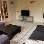 Hébergement de vacances Grande Maison Indépendante 4 Chambres, Animaux Admis, à 600m De La - Fr-1-194-318 *